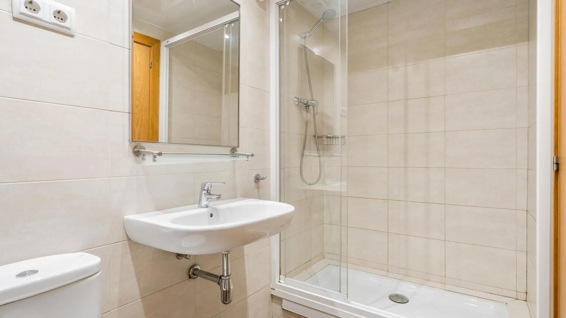 Flateli Pelayo H3 Apartment Barcelona